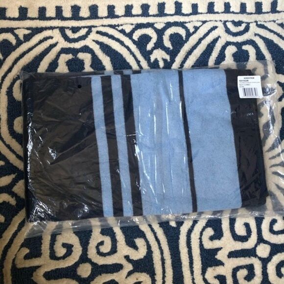 Halogen 100% Cashmere Stripe Wrap Shawl Scarf, Blue/Black Luxury Cashmere NWT‎ - Picture 6 of 11